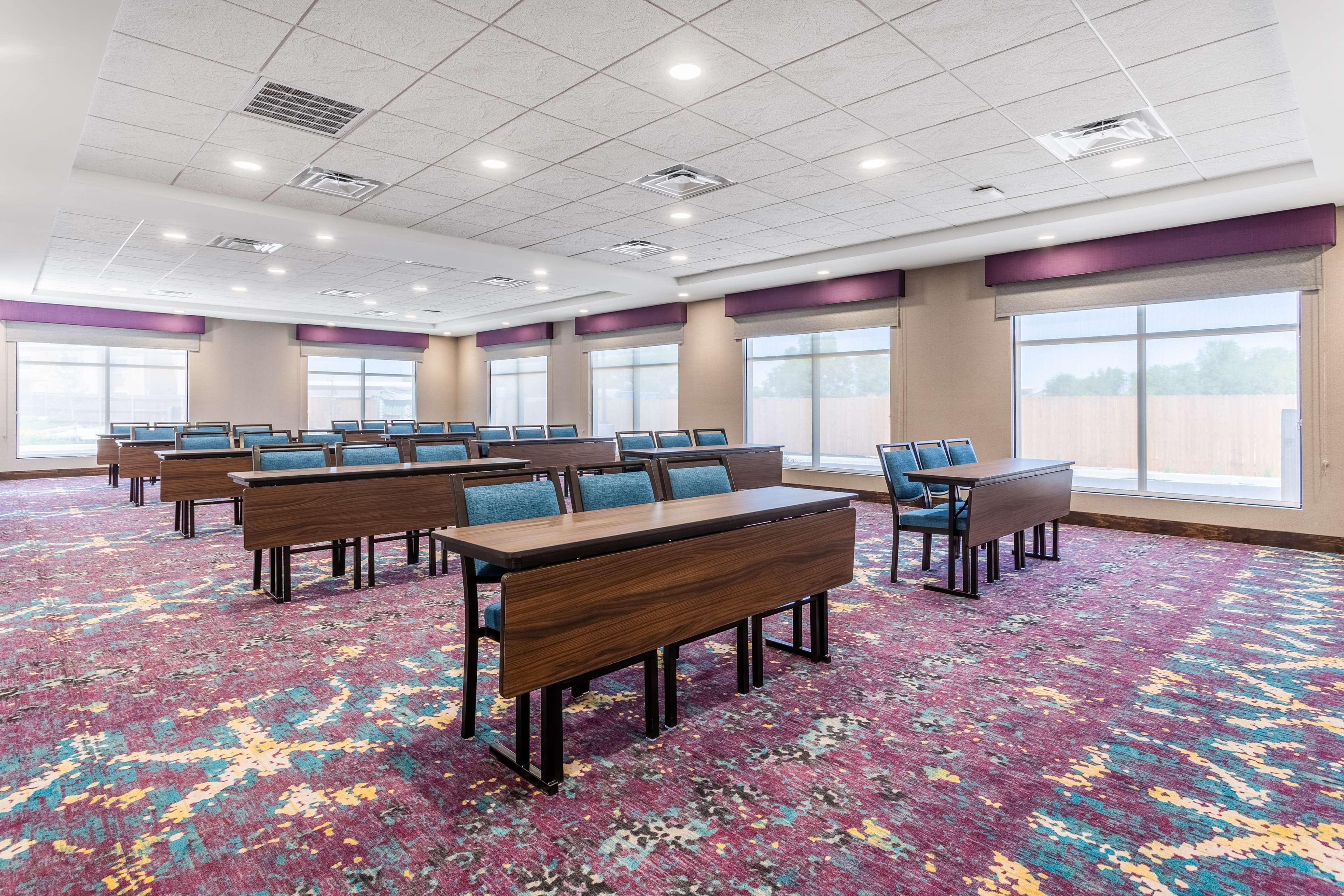 Hampton Inn And Suites Guymon Exterior photo